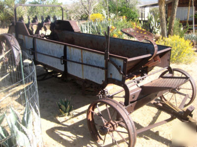 Antique horse drawn manure spreader