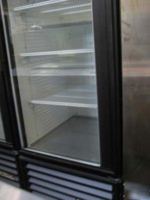 True refrigerator 1 glass door freezer GDM23F nice 5982