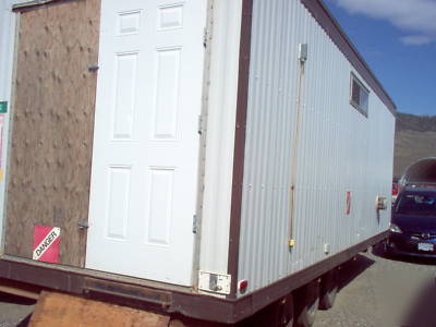  heavy duty enclosed 28' x 8' storage/shop/car trailer
