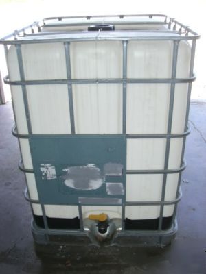330 gallon plastic storage bin container tote drum oil