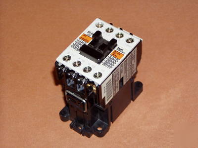New fuji electric sc-0Y contactor 100-120V 4NC0F0#10Y 