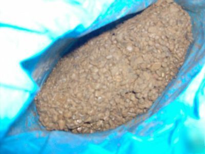 @@ 1,750- 30LB poly bags of pea-gravel many uses @@