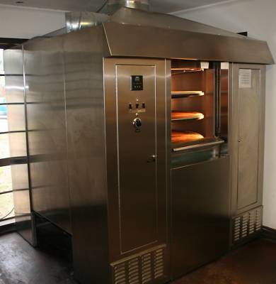 Pizza oven - rotoflex rotating deck - slightly used