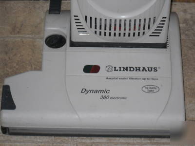 Lindhaus dynamic 380 electronic vacuum cleaner 