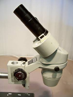 Edmund scientific no. 879115 microscope w/ extras