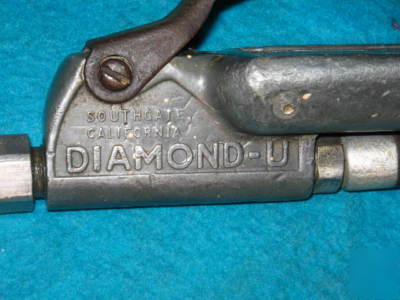 Diamond-u air hose tire inflator/gage (antique)compress