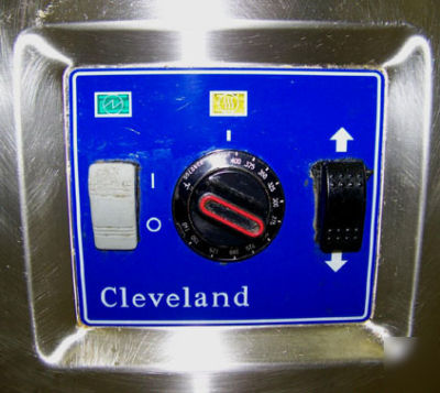 Clevelanddurapan electric 40G tilt braising skillet pan