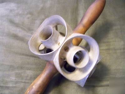 6 hole doughnut houpt cutter used vintage? 
