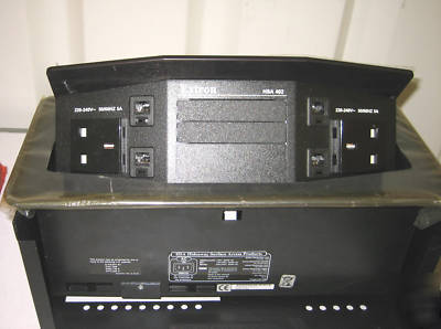 Hideaway surface access connection box extron hsa 402
