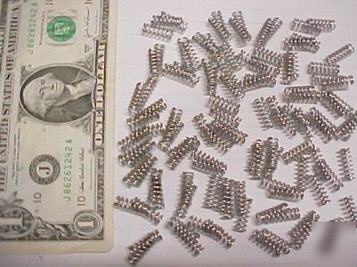 New lot of 100 medical compression springs, 5/8 x .240