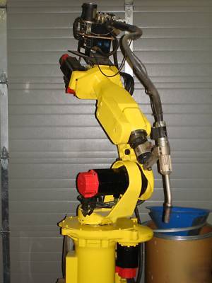 Fanuc arcmate 100I robot c/w lincoln welder - warranty
