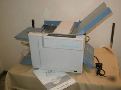Duplo df-520N automatic paper folder folding machine