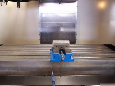 2005 haas vf-3 yt cnc mill, 10K rpm, low hours