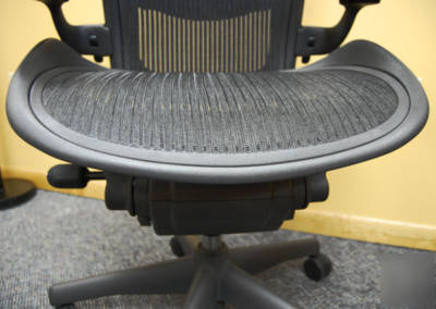 Herman miller aeron chair - fully adjustable blk/size b