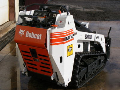 2006 bobcat MT52 mini skid-steer loader - only 329 hrs 