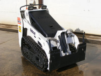 2006 bobcat MT52 mini skid-steer loader - only 329 hrs 