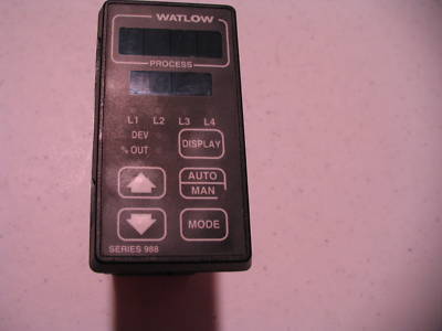 Watlow digital temperature controller 988A-10FD-asgr