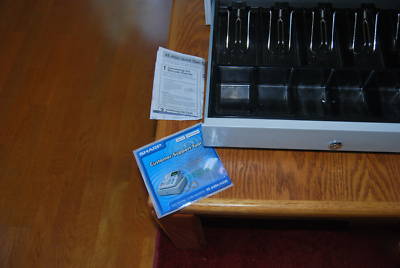 Sharp xe-A505 cash register w/ bar code scanner 