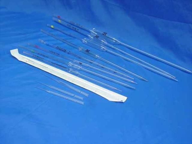Various glass pipets in boxes (11 types)