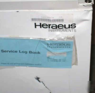 Heraeus cytomat 6000 robotic plate shuttle incubator