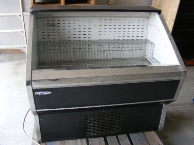 Federal refrigerated merchandiser open display cooler
