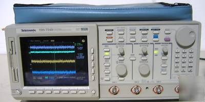 Tektronix TDS754D digital oscilloscope 500MHZ, 4 ch