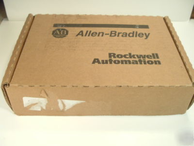 New allen bradley slc 500 1746-OB16 output, in box 