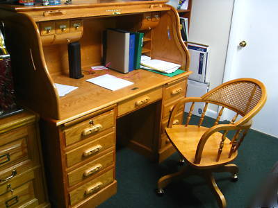 Oak rolltop desk & chair (chicago, il - pickup only )