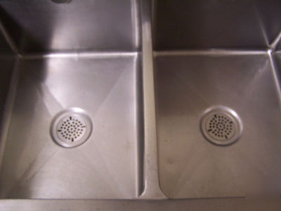 Stainless steel 2 compartment corner prep sink 