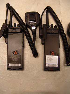 2 motorola HT1000 w/fast rate chargers & remote sp/mic