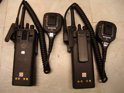 2 motorola HT1000 w/fast rate chargers & remote sp/mic