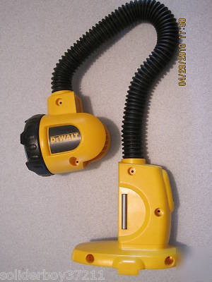 Dewalt DW919 18V flexible flashlight floodlight light