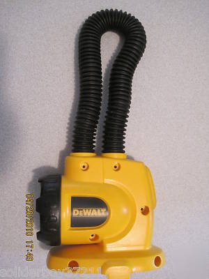 Dewalt DW919 18V flexible flashlight floodlight light