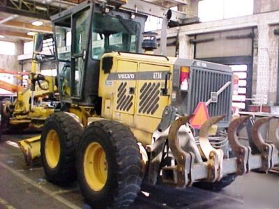 2002 volvo G736 6 x 6 grader 