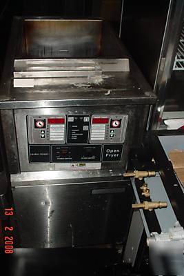 Henny penny open fryer more equipment inside