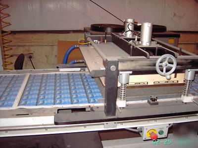 High speed magnetic laminator/die cutter