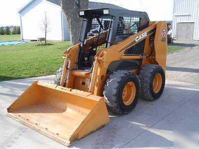 2007 case 440 skid loader choice of 2 140 & 277 hrs