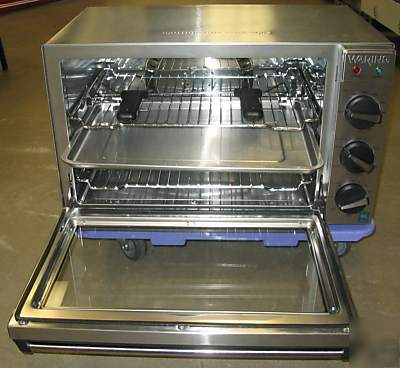 New waring half-size commercial convection oven WCO500
