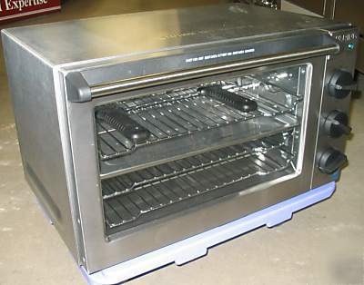 New waring half-size commercial convection oven WCO500