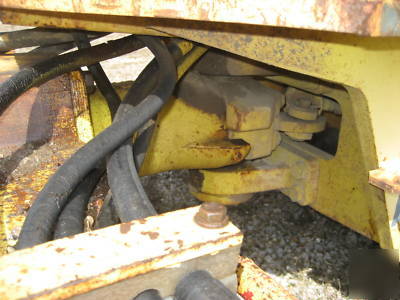 Bank repo '96 bomag 124 pdb vibratory compaction roller