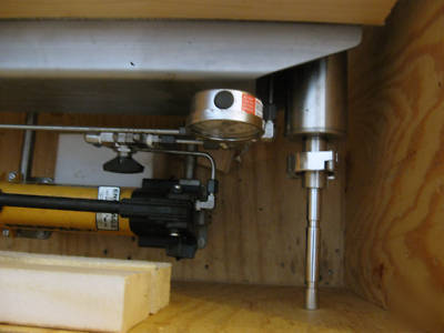 Millipore pilot scale holder