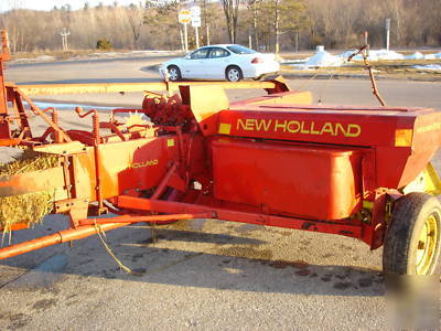 New holland 273 square baler w/ #30 thrower super sweep