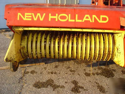 New holland 273 square baler w/ #30 thrower super sweep