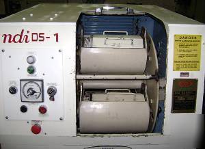 Rotofinish model ds-1 high energy barrel finishing mach