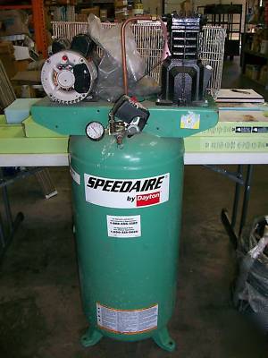Air compressor ~ speedaire model 4B233E ~ 2 hp ~ 30 gal