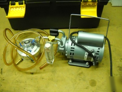 New gast mfg. 1531-107B-G557X compressor/vacuum 