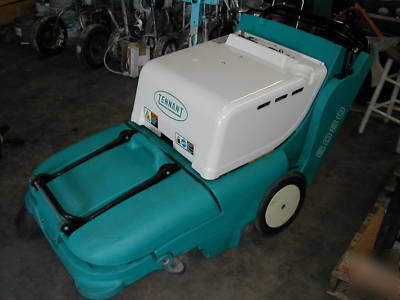 Tennant 6080 walk behind sweeper 81 hrs 90 day warranty