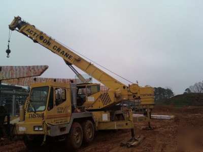 1997 grove crane TMS700B