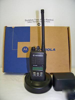 Motorola HT1250 vhf police fire ham two way radio 5WATT