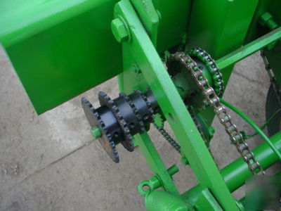 John deere 2 row planter , 7000 model units, notill 